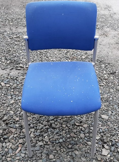 Židle modrá kancelářská, kulaté nohy  (Zidle modra kancelarska, nohy kulate... (15 kusů) (1).jpg)